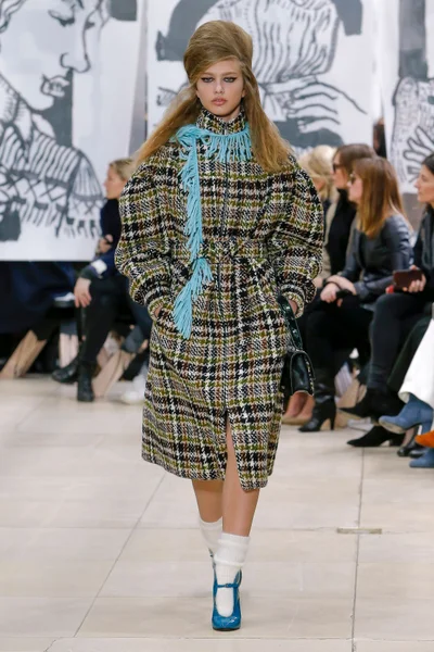 Look 34
